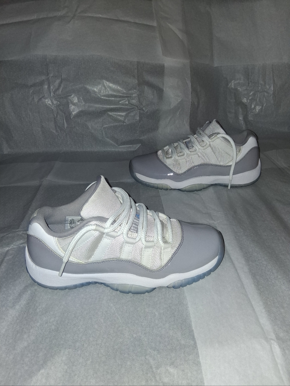 Jordan 11 Retro Low Cement Grey Sneakers, Women 8